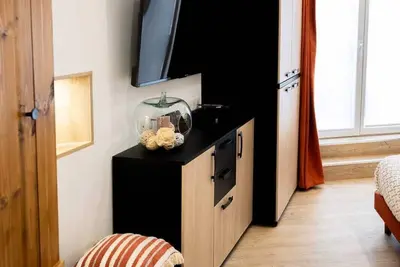 Image de L’Escapade Étoilée, Baignoire balnéo, lit King size & ciel étoilé