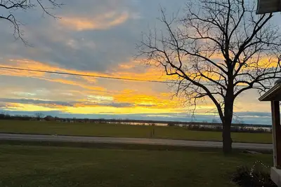 Image de Wine Trail and Sunset Vibes in this Welcoming 3-bedroom home in Cayuga!