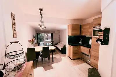 Image de Saint Cyprien 2 bedrooms ground floor Apartment 900 m from the sea.