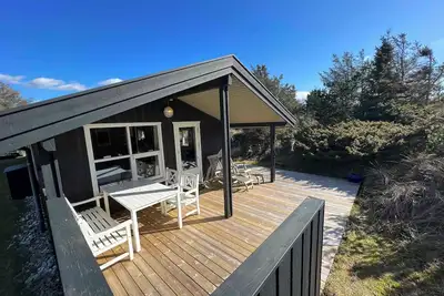 Image de Peaceful base near beach and nature