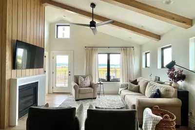 Sunset Views & Ranch Life ~ Targhee Barndominium