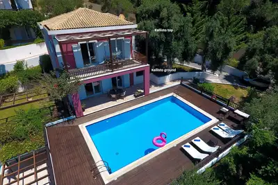 Kallisto Top Floor Apartment