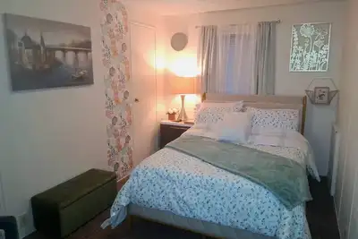 Serene 3-bedroom mobile home with Ac in charming Page