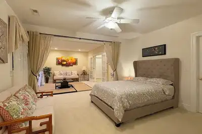 Image de Spacious Private Guest Suite with Free Parking 5 Minutes from Princeton Univ.