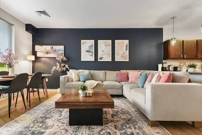 Image de Prime Area 2b/2b Free Parking Gym In Unit Laundry