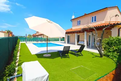 Image de House 2352 by Interhome