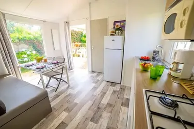 Image de Mobil home Confort - 30m² - 2 chambres - Climatisé 4 personnes