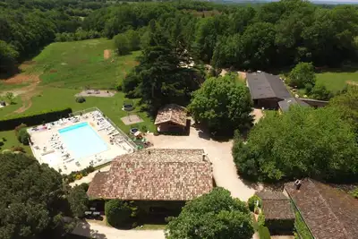 Image de Feriendorf im Périgord Großes Ferienhaus für 18 oder 20 Personen. by Interhome