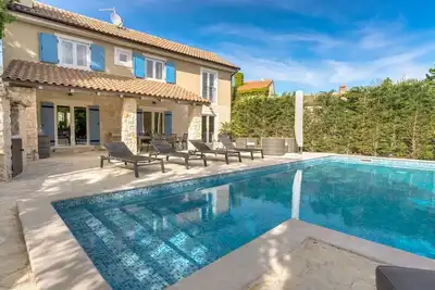 Image de Eine luxuriöse Villa \"Maslina\" mit Pool und Grill by Interhome