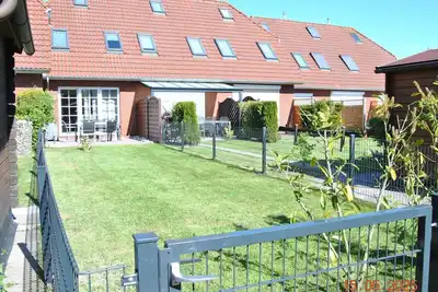 Image de in kinderfreundlicher Ferienanlage by Interhome