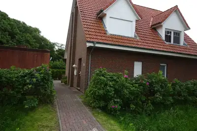 Image de Komfortable Doppelhaushälfte und großem Garten by Interhome