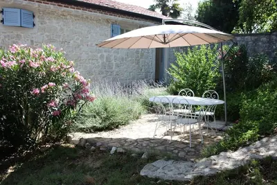Image de App Nirvana mit Garten in der Altstadt von Vrsar by Interhome