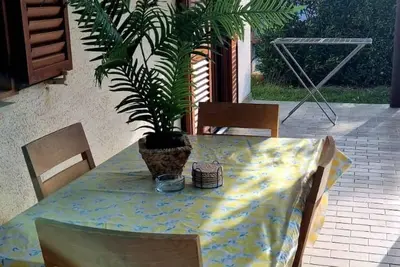 Image de Appartement in Privlaka mit Terrasse - Ta Leut Agency by Interhome