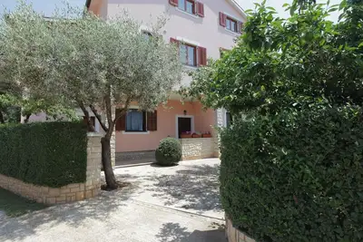 Image de Geräumige Wohnung in Medulin mit Großer Terrasse by Interhome