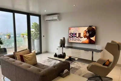 Image de Exclusive 2-bedroom penthouse at The Lennox, Airport Residential Area