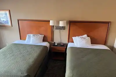 Image de Affordable Stay Close to Local Sights & Dining - Free Breakfast and Parking!