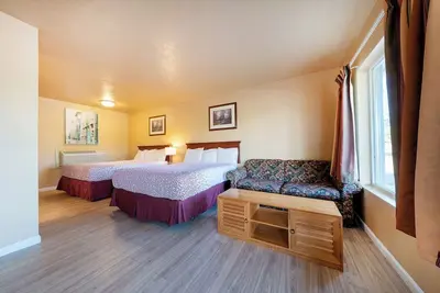 Image de Relaxed Stay in a Clean & Peaceful Room w/ Essentials & Free Parking