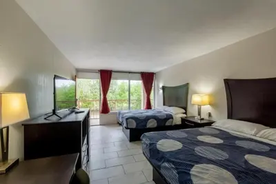 Image de 2 Budget-Friendly Rooms w/ Breakfast, Parking, Pet-Friendly Stay