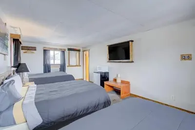 Image de Chamberlain Room w/ Free Parking for Relaxed Road Trips | Pet-Friendly Stay