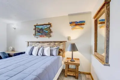 Image de Pet-Friendly Room Near Dining & Attractions Off I-90, w/ Free Parking