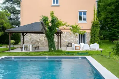 Image de Villa Poirier : Maison familiale en campagne, proche Parc Fédéral D'équitation