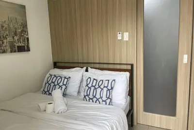 Shore Residences Moa 14th C2 1br with balcony pool view By darpm