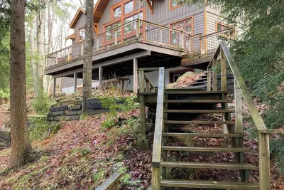 Image de Pristine Skeleton Lake - 5 Bedroom Cottage