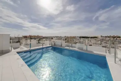 Image de Luxury Penthouse - Rooftop Pool - 100m to the Sea