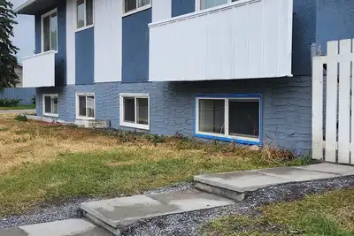 Cozy 2  bedroom duplex