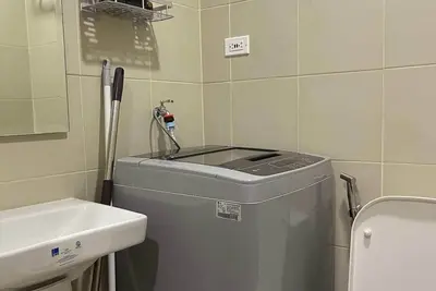 Image de Lush Residences 10th floor 1br w/balcony Makati city by darpm