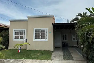 Image de 3-bedroom house in Coronado with private patio and underground pool