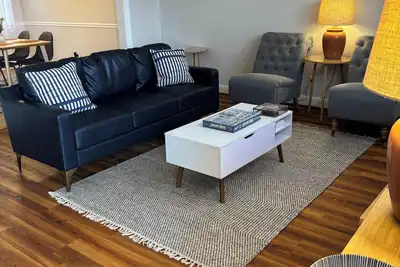 Close to Masters’s, Hospitals & Downtown