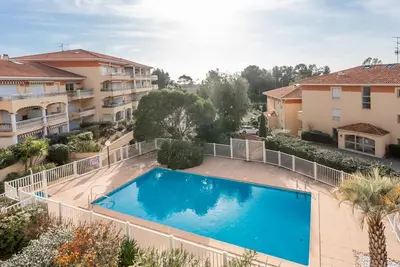 Image de 4 * - vue mer - 2 chambres - parking - piscine