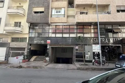 Image de Appartement spacieux de 120 m² – Centre-ville | Iptv • Wi-Fi • Netflix