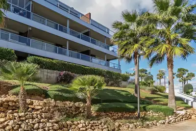 Image de Spacious 3-Bedroom Apartment with Garden and Indoor Pool