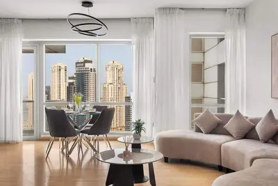 Image de Modern 2br Marina Apt | Canal View | Pool & Sauna