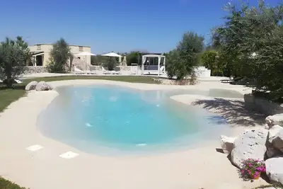 Image de Villa « Tenuta degli Ulivi Luxury Relax » avec piscine privée, Wi-Fi et climatisation