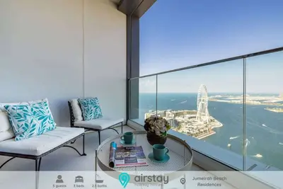 Airstay | Iconic Views | Private Beach Access