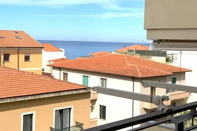 Image de A Glimpse of the Sea