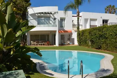 Image de 4br Luxury Beach Villa with California-Style Pool. Golf & Surf. Pet-Friendly