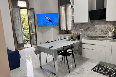 Chic and Cozy Apartment with Parking Space