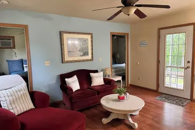 Image de Sunset Shores cabin on Long Lake