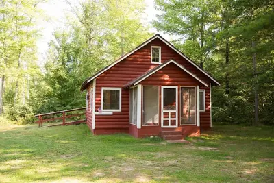 The Pines cabin lake access