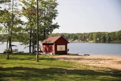 Cabin on 140 acres lake access