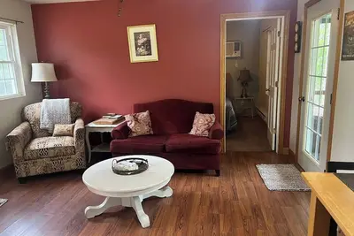 Image de Tranquil 1-bedroom cabin with Ac in charming Harrison