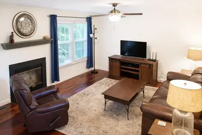 Image de Perfect for Extended Stays! Fenced Yard, Pet Friendly!