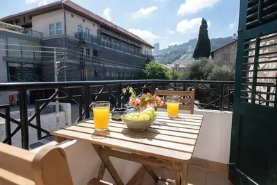 Image de Port City Haifa Authentic 2BdrmsBlcny GermanColony