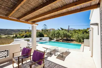 | Zetes Luxury Villa |