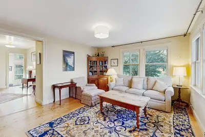 Image de Timeless Vintage home across from park, walk to river and downtown Hailey, wifi