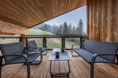 Image de Penthouse confortable avec vue et parking